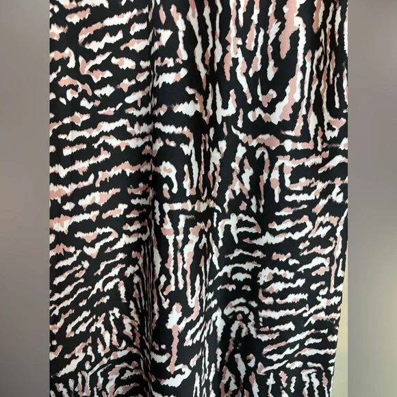 Calvin Klein Animal Print Skirt-Extra Small - Picture 4 of 6